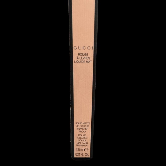 Gucci Rouge liquid matte Nellie Cherry 521 - Picture 7 of 10
